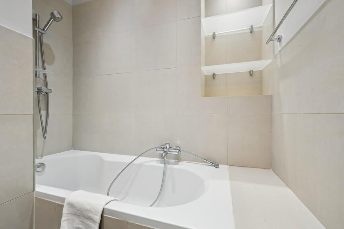 1Br Champs-Elysees - Cityapartmentstay 巴黎 外观 照片